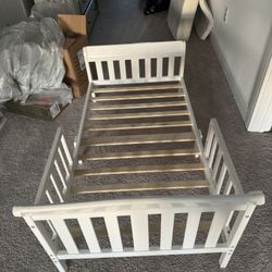 Delta Toddler bed