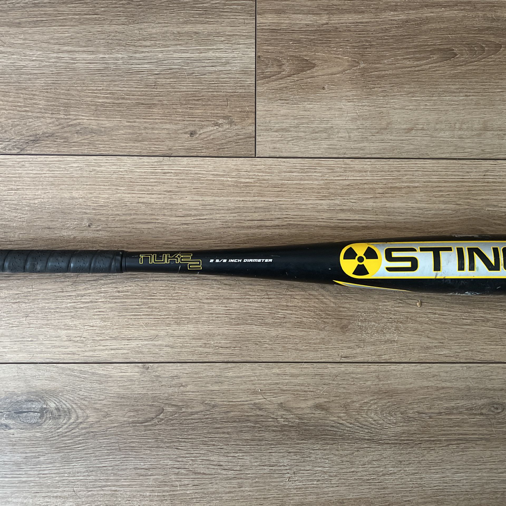 Stinger Nuke 2.0 BBCOR baseball Bat 