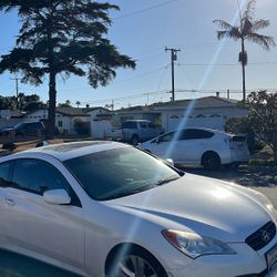 2012 Genesis Coupe 2.0T 