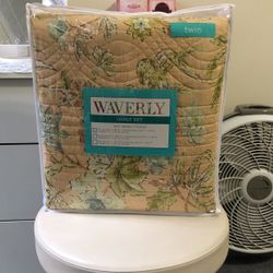 Waverly Quilt Set
