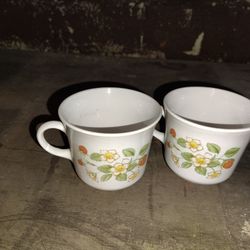 Vintage Corelle Strawberry Sundae Corning Coffee Tea Cup 3.5" Diameter 3" Tall