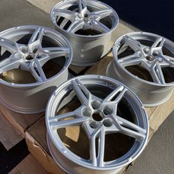 2021+ Chevy C8 Corvette OEM Factory Staggered Wheels Silver Finish 