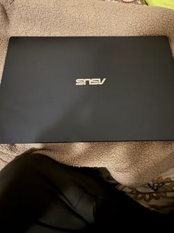 Laptop casi nueva