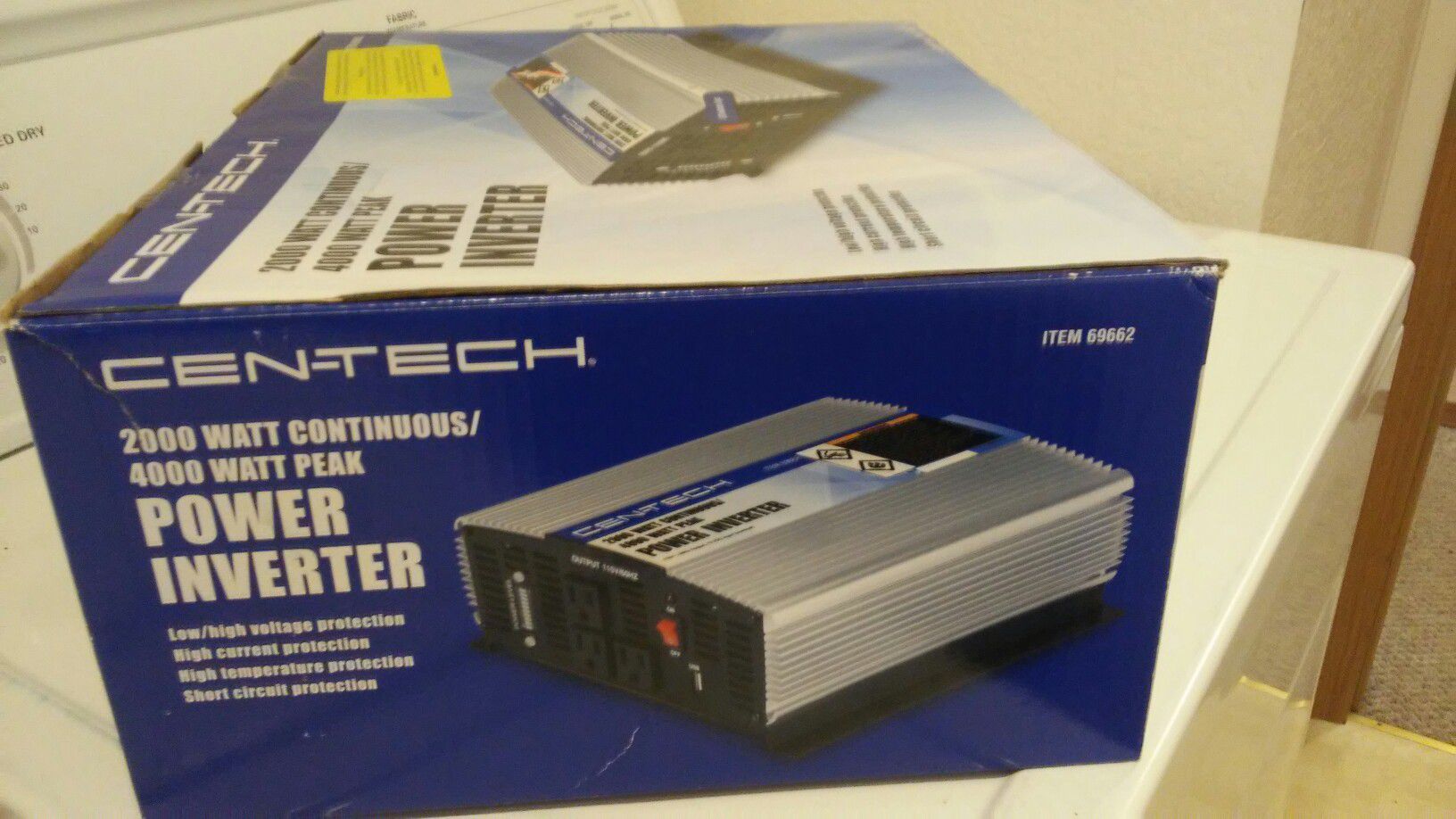 Cen-Tech Power Inverter 2000 watt continous/4000 peak