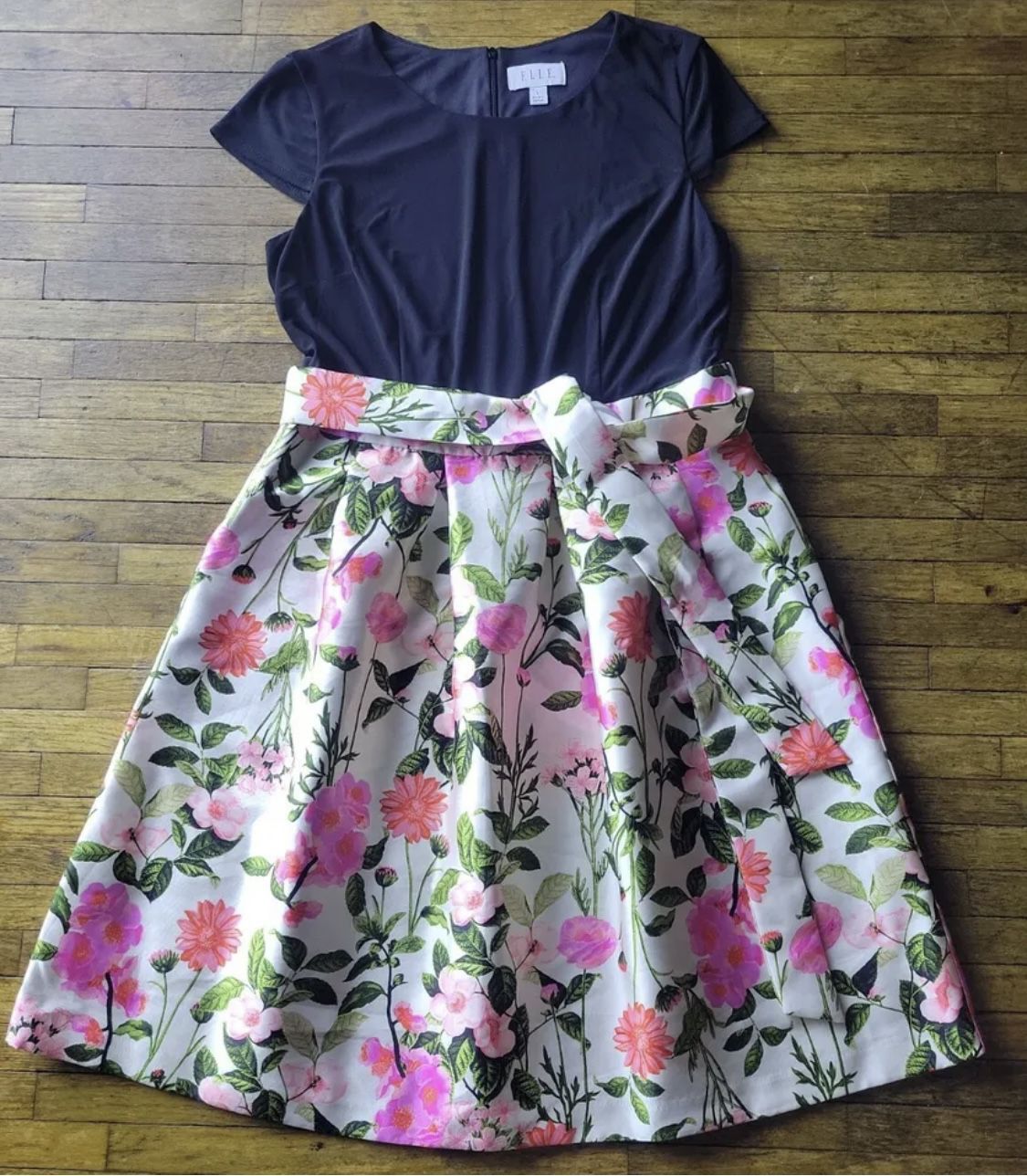 ELLE, Black Top & Floral Dress, Size L