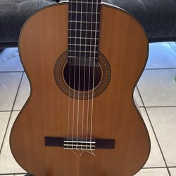 Classical guitar Yamaha