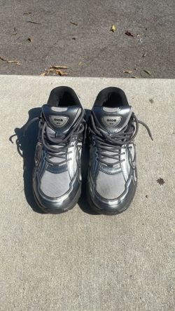 Dior b30 grey size 9