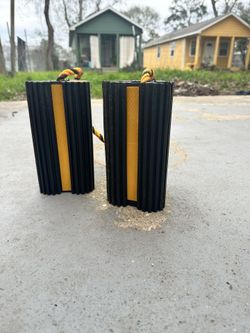 2 Sets Of Rubber Wheel Chock Set with 36 in. Connecting Cord