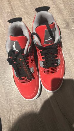 Air Jordan 4s retro