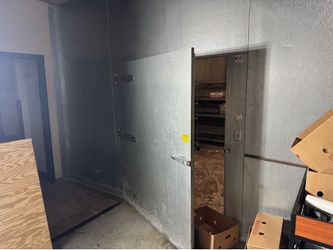14x14 freezer and cooler need gone within week