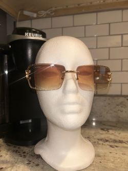 Brand new fashion glasses for sale👀🧼