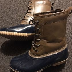 The original sporti Duck Boot for woman size 9M