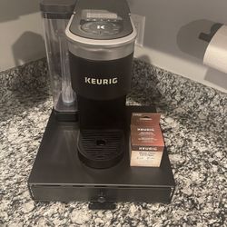 Keurig K-Supreme SMART Coffee Maker & Kcup Drawer