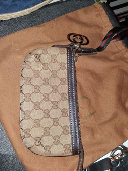 Gucci wristlet