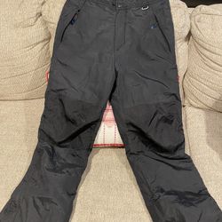 SNOW PANTS FOR WOMEN SIZE MEDIUM OBO