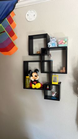 Wall shelves