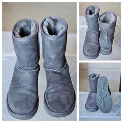 UGG Women’s Classic Short Gray Sheepskin Boots – Size 8