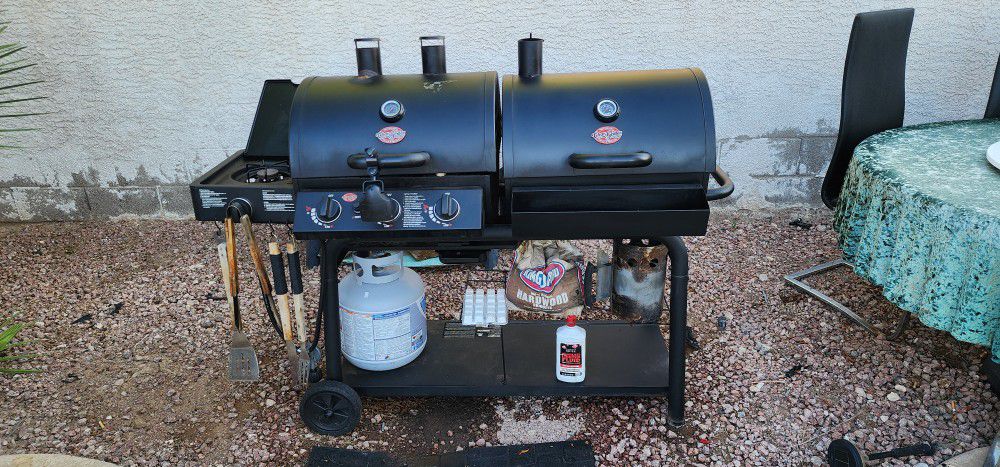 Bbq Char-Griller Duo Black Gas and Charcoal Combo Grill with Side Burner