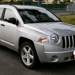 Jeep Compas 4x4 Limited 2007, 2,4 L, 4 cilindros. 