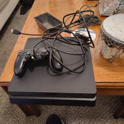 PlayStation 4 Slim 500GB
