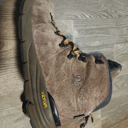 Danner Mountain 600 4.5 Dark Earth/Woodthrush Size 11