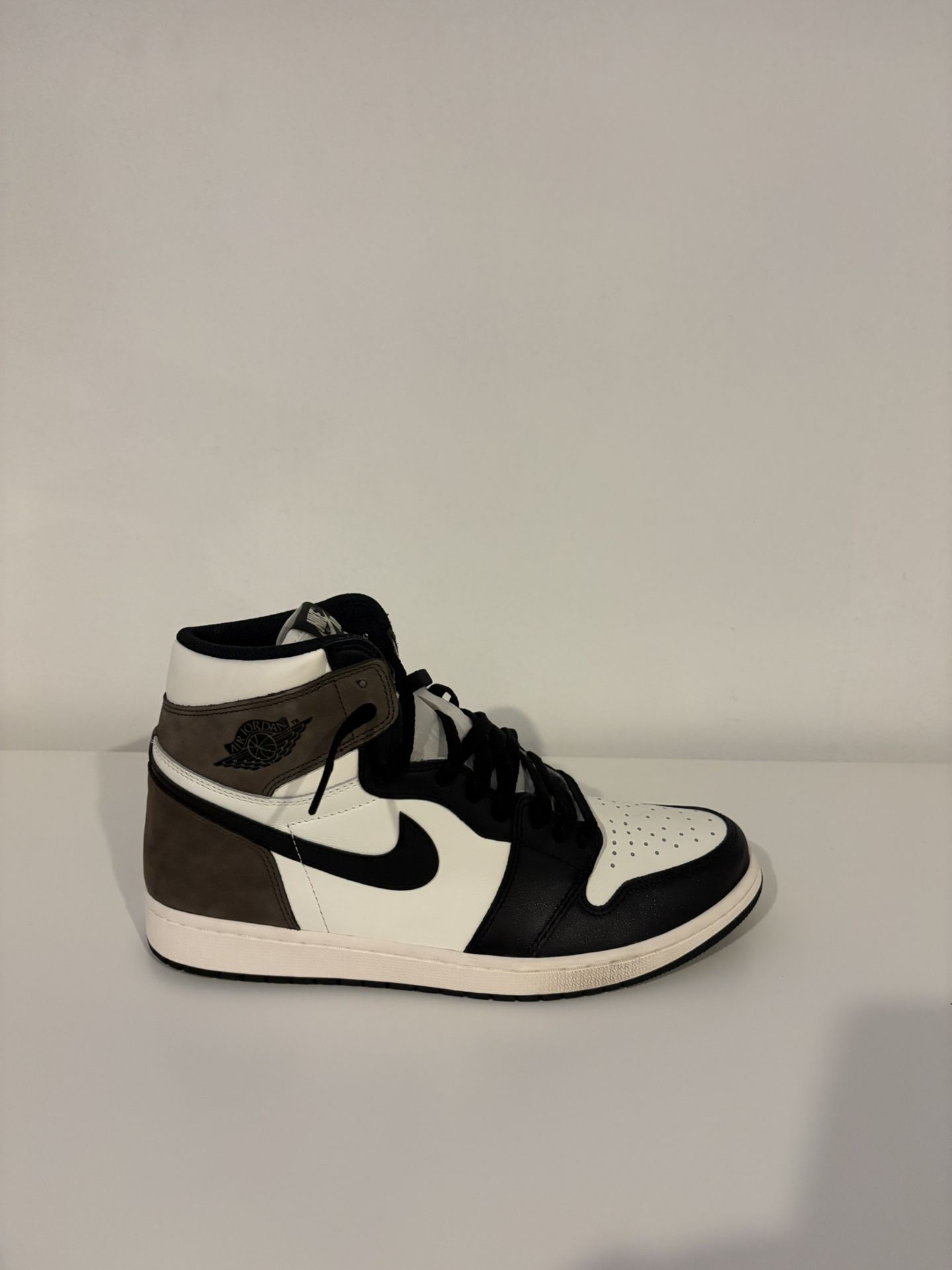 Jordan Retro 1 Mocha