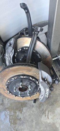 Brembo Hellcat 6 Piston