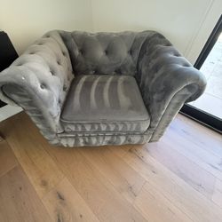 Gray Velvet Chesterfield Tufted Accent Chair