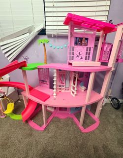 Barbie Dream House - $40 OBO