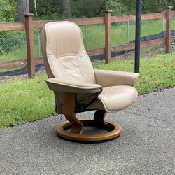 Stressless Leather Recliner.  Classic Base By Ekornes