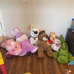 7 Stuffed Animals