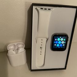 Smartwatch And Earbuds 