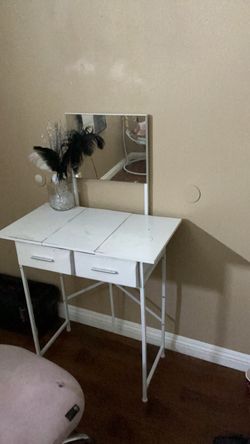 Small vanity desk with mirror