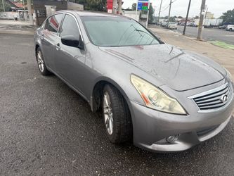 2012 Infiniti G37