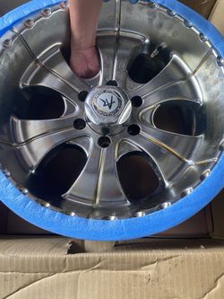 American Racing RIMS *****6 LUG PATTERN ******SEE BELOW DESCRIPTION