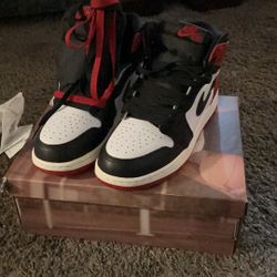 Air Jordan 1 Retro Boys 4.5