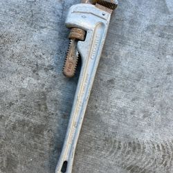 Rigid Pipe Wrench 18 Inch