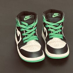Nike Air Jordan 1 (Toddler 8C) 