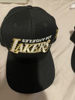 Kill the hype hat lakers in great condition  $120