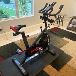 Schwinn IC4 Exercise Bike