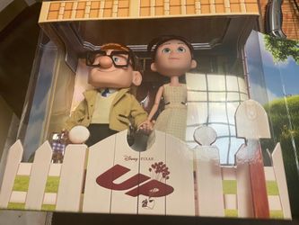 Disney Parks Pixar Up 15th Anniversary Ellie Carl Limited Edition Doll Set