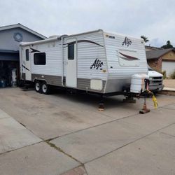 2009 26' Aljo Camping Trailer