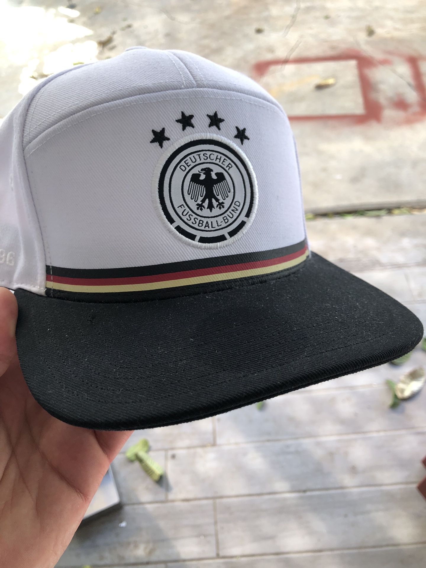 decaan Ontdooien, ontdooien, vorst ontdooien Shilling Adidas Germany world Cup Hat Cap for Sale in Orange, CA - OfferUp