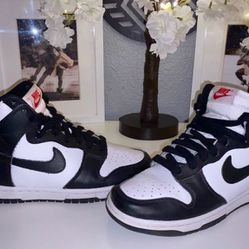  Nike Dunk High “Panda” Size 6 
