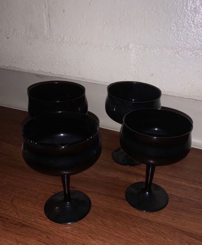 Black Champagne Glasses
