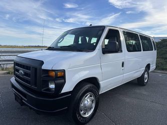 2013 Ford E-350 Super Duty