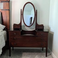Mahogany Edwardian antique dressing table