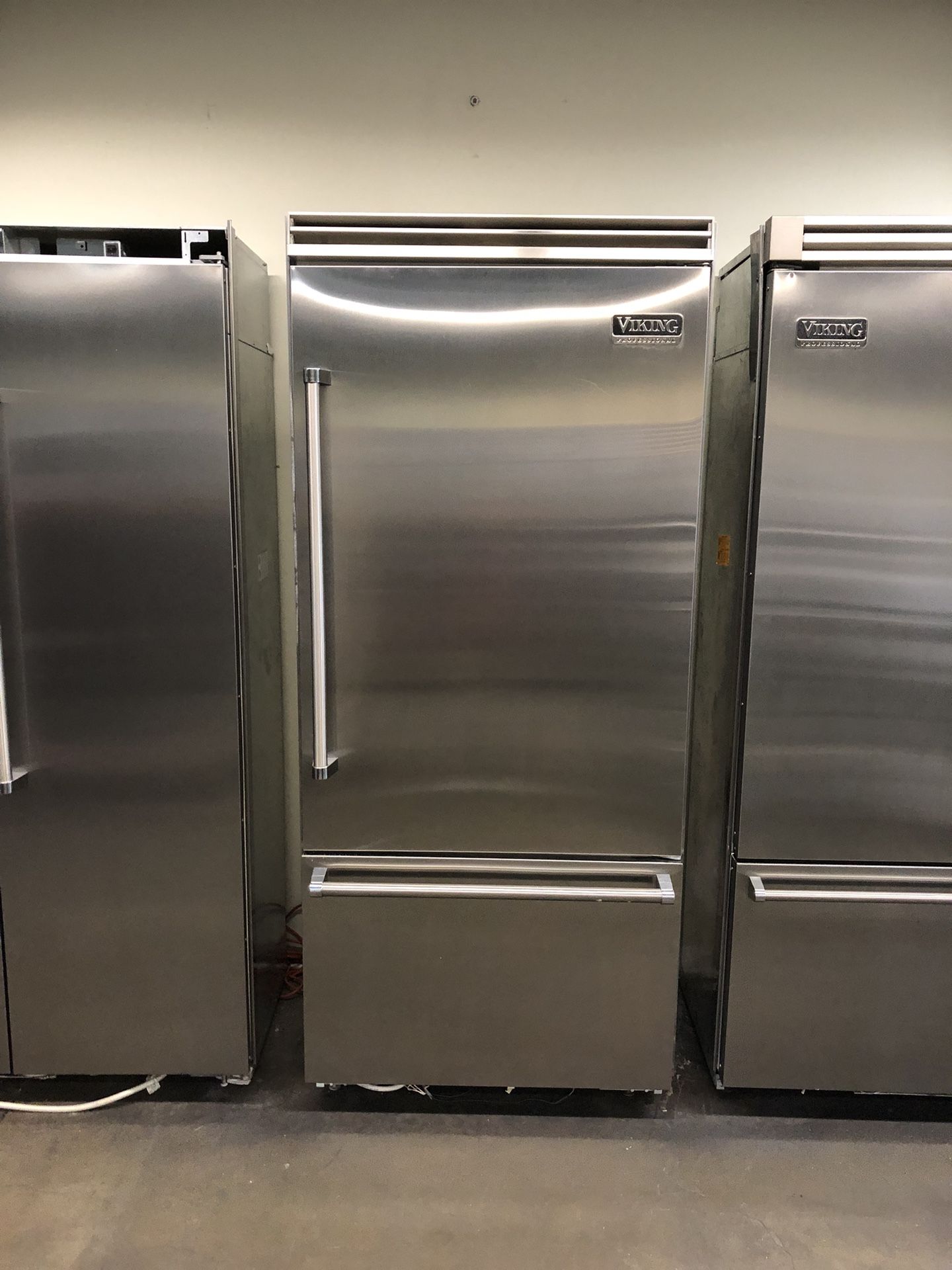 Viking 36” Stainless Steel Built In Refrigerator Bottom Freezer Drawer