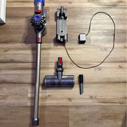 Dyson V8 Vacuum For Sale 