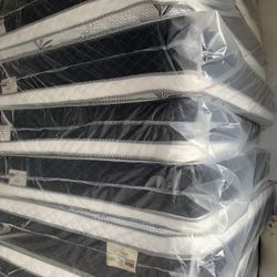 🌟✨Mattress Pillow Top All Sizes ✨🌟 ☑️ 12” inches tall 🟦All sizes 🛏💤 🟩Same day delivery available🚛 🟠Queen sizes 🟡Full sizes 🟢Twin sizes 🔵